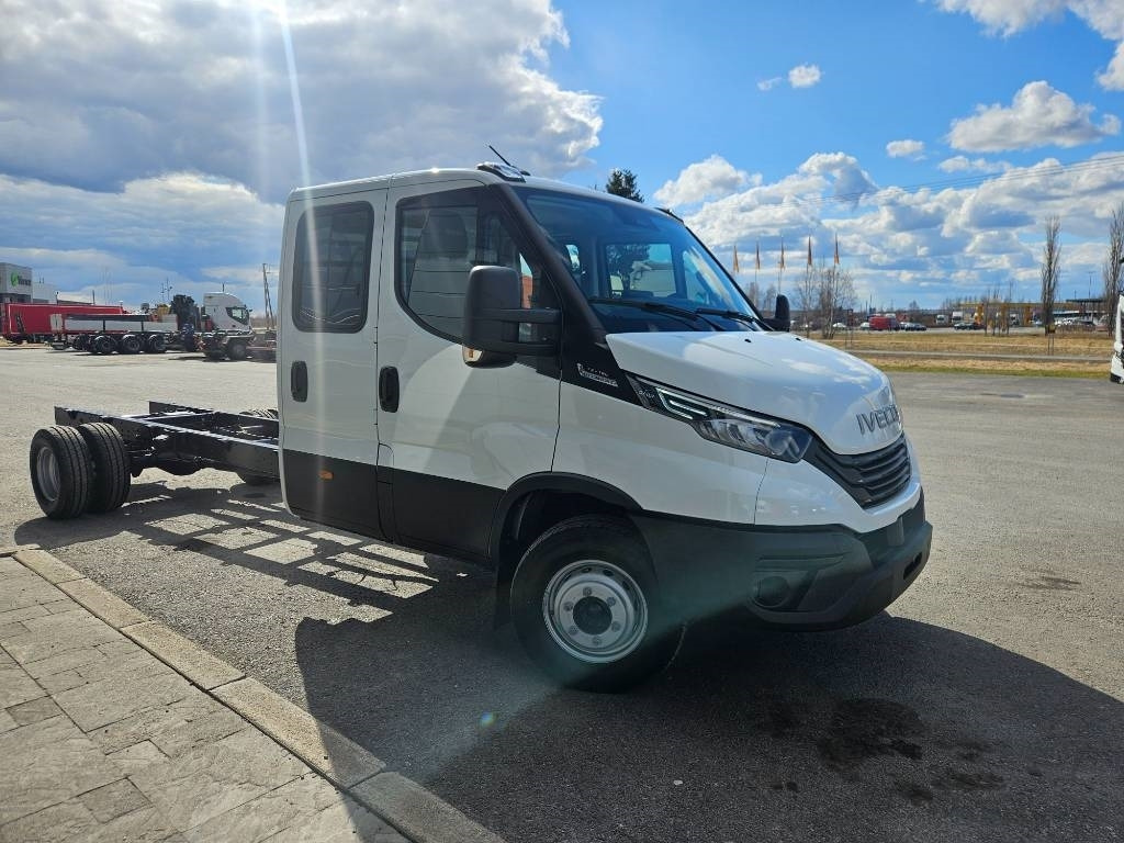 Iveco Daily 72C18A8 D Airpro 2+4 - Commercial vehicle: picture 2 Iveco Daily 72C18A8 D Airpro 2+4 - Commercial vehicle: picture 2