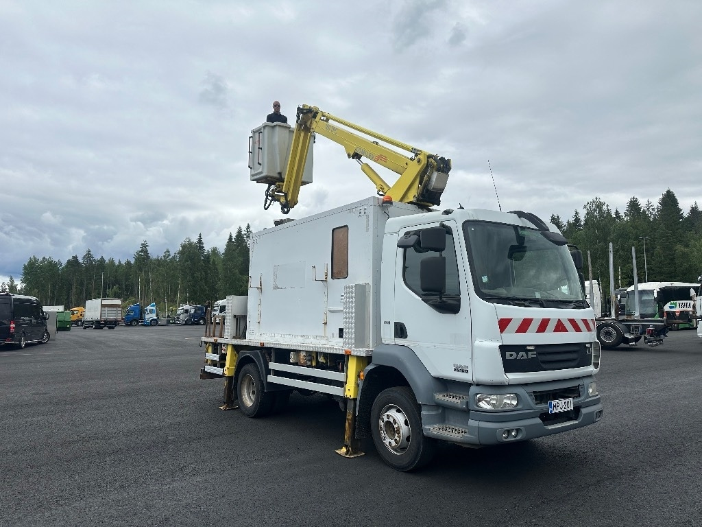 DAF 55.180 henkilönostin - Crane truck: picture 2 DAF 55.180 henkilönostin - Crane truck: picture 2