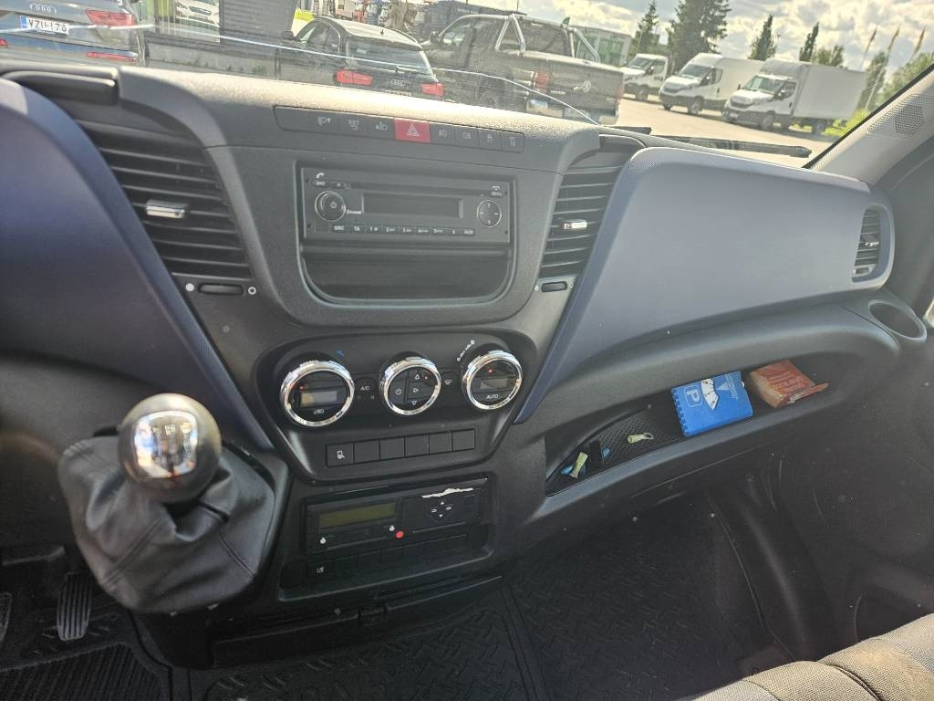 Open body delivery van, Crew cab van Iveco Daily 35S18, 7hlö kevyt ka: picture 18 Open body delivery van, Crew cab van Iveco Daily 35S18, 7hlö kevyt ka: picture 18