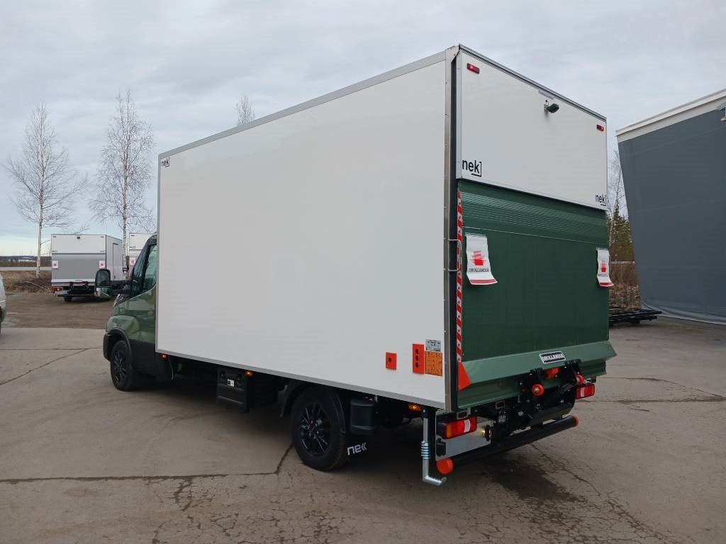 Iveco Daily 35S18A8 - Panel van: picture 3 Iveco Daily 35S18A8 - Panel van: picture 3