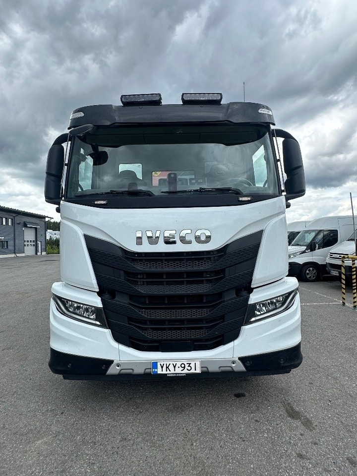 Iveco S-Way AD 260S48 - Crane truck: picture 2 Iveco S-Way AD 260S48 - Crane truck: picture 2