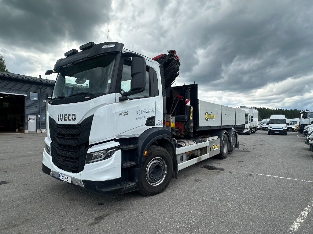 Iveco S-Way AD 260S48 - Crane truck: picture 1 Iveco S-Way AD 260S48 - Crane truck: picture 1