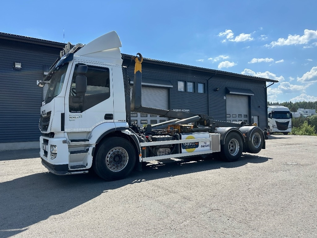Iveco Stralis 260S33 6x2*4 CNG  - Hook lift truck: picture 1 Iveco Stralis 260S33 6x2*4 CNG  - Hook lift truck: picture 1