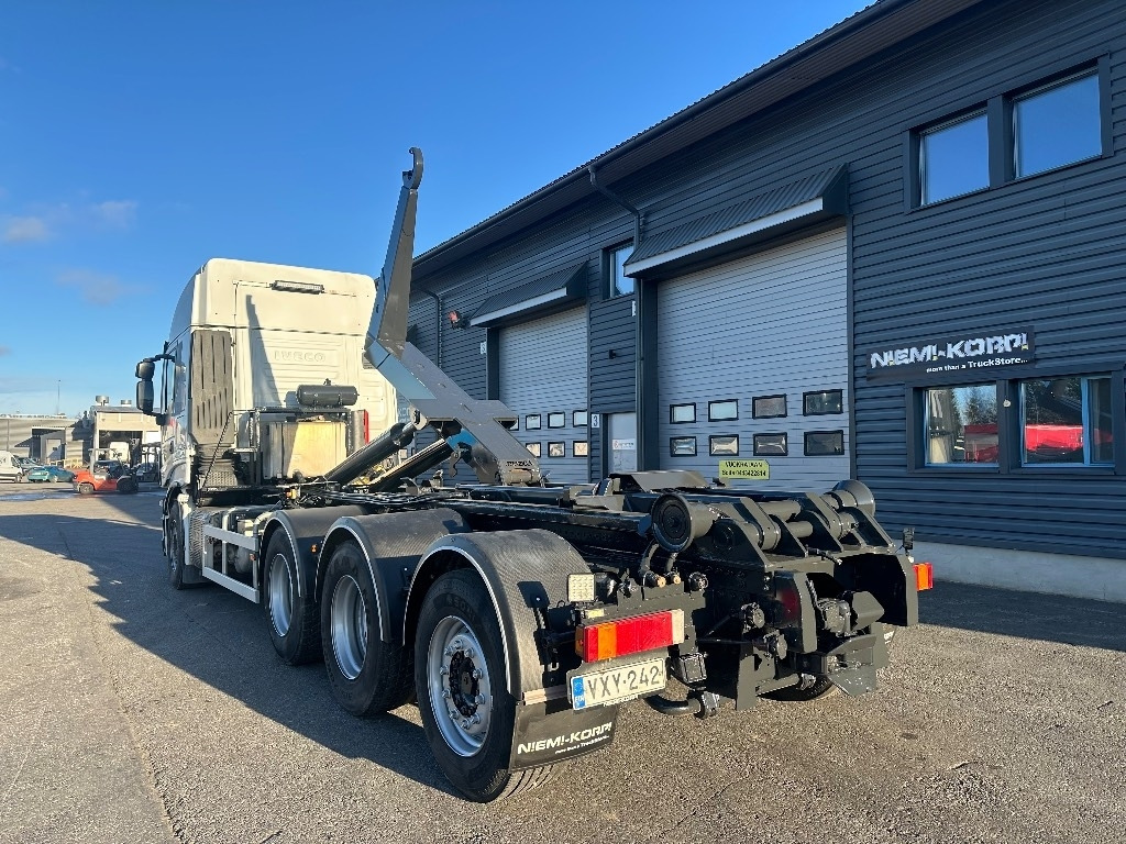Iveco Stralis 560 8x4*4 - Hook lift truck: picture 4 Iveco Stralis 560 8x4*4 - Hook lift truck: picture 4