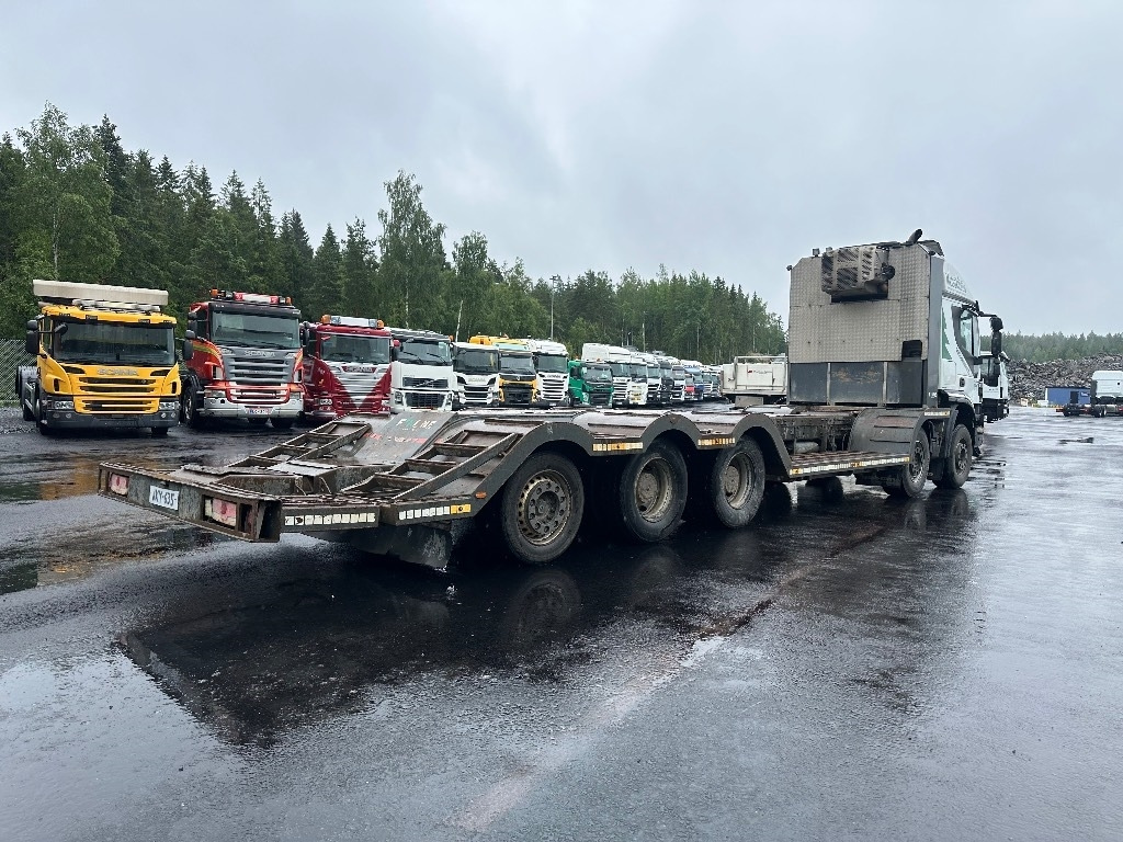 Iveco Trakker AT410T500 10x4 - Timber truck: picture 3 Iveco Trakker AT410T500 10x4 - Timber truck: picture 3