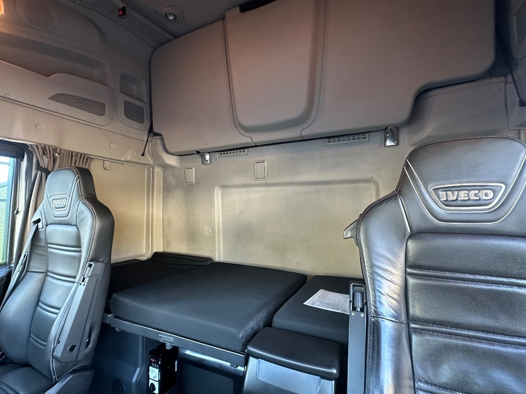 Hook lift truck Iveco X-Way AS35S560 8x2: picture 15 Hook lift truck Iveco X-Way AS35S560 8x2: picture 15