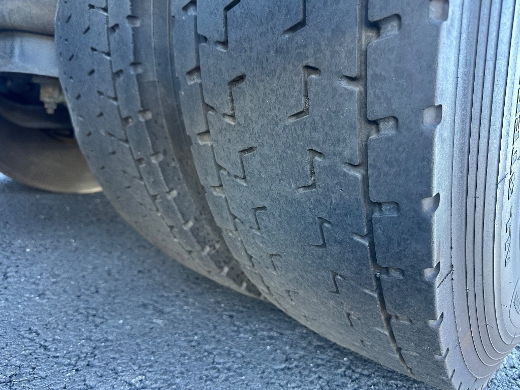 Hook lift truck Iveco X-Way AS35S560 8x2: picture 7 Hook lift truck Iveco X-Way AS35S560 8x2: picture 7