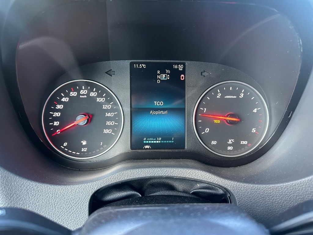 Closed box van Mercedes-Benz Sprinter 516 Nouseva kori: picture 22 Closed box van Mercedes-Benz Sprinter 516 Nouseva kori: picture 22