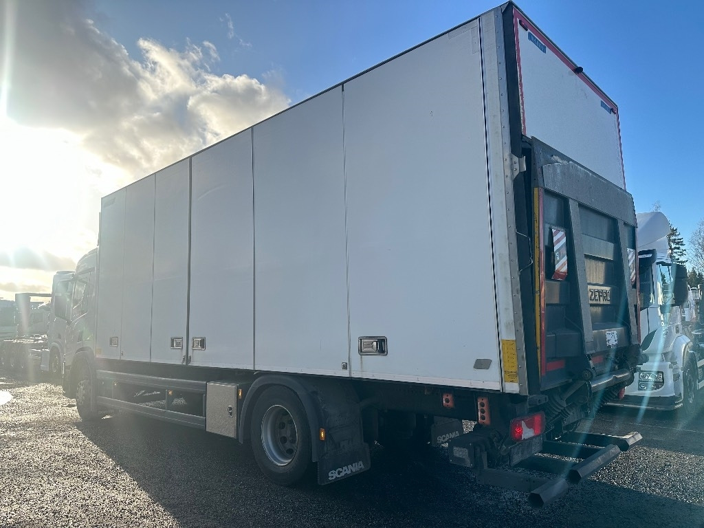 Scania P250 - Box truck: picture 4 Scania P250 - Box truck: picture 4