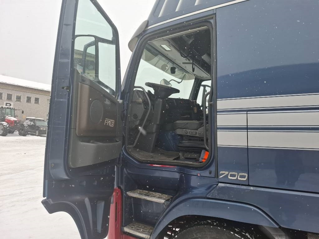 Tractor unit Volvo FH16 700 8x4 XXL GLOBE + Faymonville 4aks kehto: picture 9