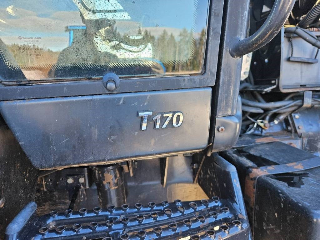 Valtra T 170 - Farm tractor: picture 5 Valtra T 170 - Farm tractor: picture 5
