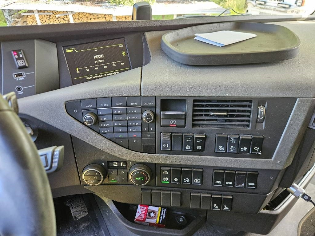 Leasing of Volvo FH 16 750 8x4 76tn yhdistelmä  Volvo FH 16 750 8x4 76tn yhdistelmä: picture 11