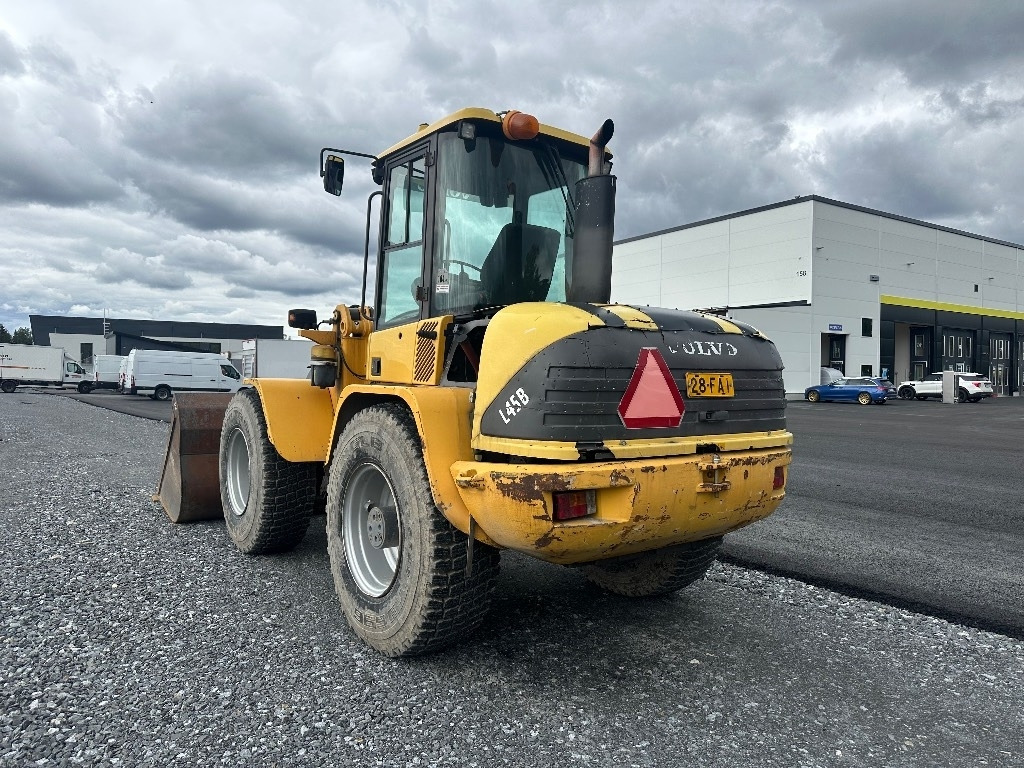 Volvo L45B 4X4 /245  - Wheel loader: picture 4 Volvo L45B 4X4 /245  - Wheel loader: picture 4