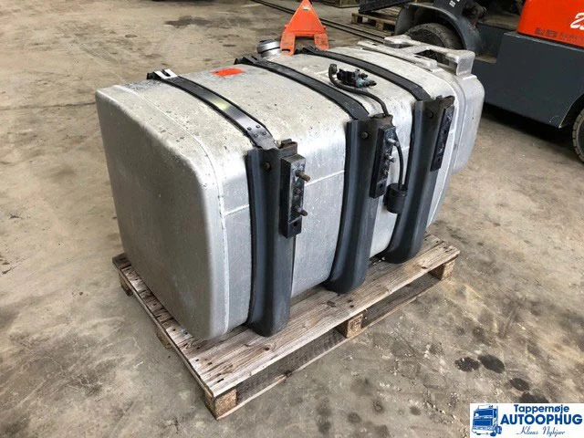 Scania Diesel tank – Fuel tank P/N: 2132702 - Fuel tank for Truck: picture 3 Scania Diesel tank – Fuel tank P/N: 2132702 - Fuel tank for Truck: picture 3