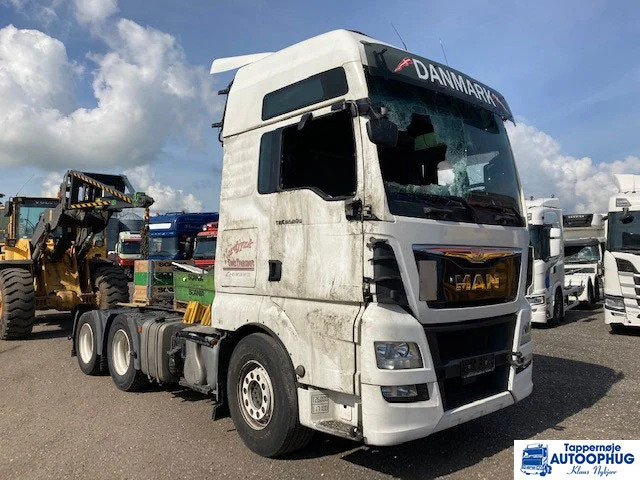 MAN TGX 28.500 Intarder - Tractor unit: picture 2 MAN TGX 28.500 Intarder - Tractor unit: picture 2