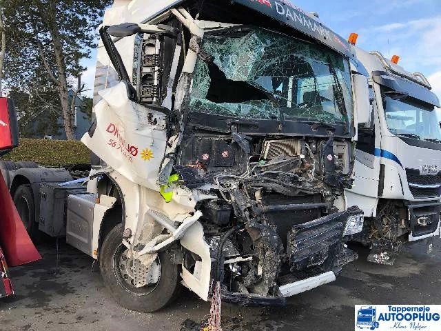 MAN TGX 28.510 - Tractor unit: picture 1 MAN TGX 28.510 - Tractor unit: picture 1