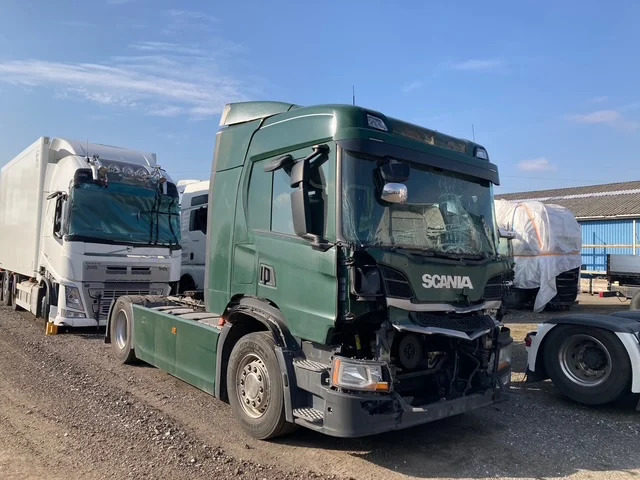 Scania P370 4X2 - Tractor unit: picture 2 Scania P370 4X2 - Tractor unit: picture 2
