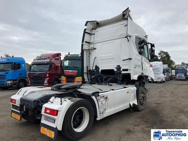 Scania R450 4X2 Retarder Damage - Tractor unit: picture 4 Scania R450 4X2 Retarder Damage - Tractor unit: picture 4