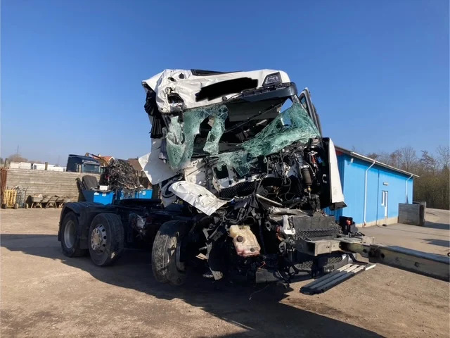 Scania R500 6X2/4 - Tractor unit: picture 1 Scania R500 6X2/4 - Tractor unit: picture 1