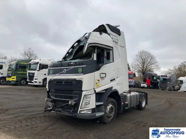 Volvo FH460 4X2 Skadet - Tractor unit: picture 1 Volvo FH460 4X2 Skadet - Tractor unit: picture 1