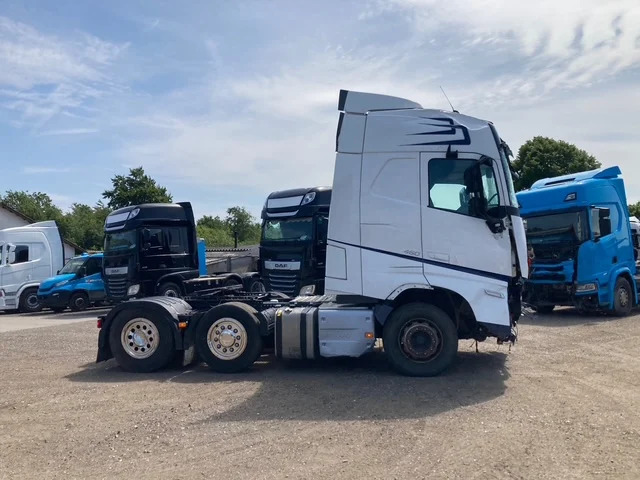 Volvo FH460 6X2 - Tractor unit: picture 4 Volvo FH460 6X2 - Tractor unit: picture 4