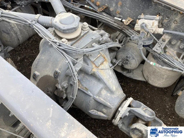 Volvo FH500 TC 8X2 - Cab chassis truck: picture 5 Volvo FH500 TC 8X2 - Cab chassis truck: picture 5