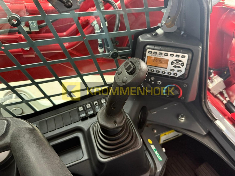 Skid steer loader Takeuchi TL 12V-2: picture 16 Skid steer loader Takeuchi TL 12V-2: picture 16