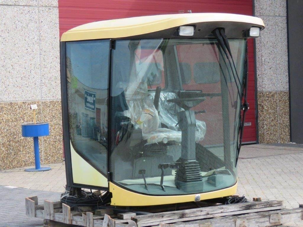 New Holland TX - Cab for Agricultural machinery: picture 3 New Holland TX - Cab for Agricultural machinery: picture 3