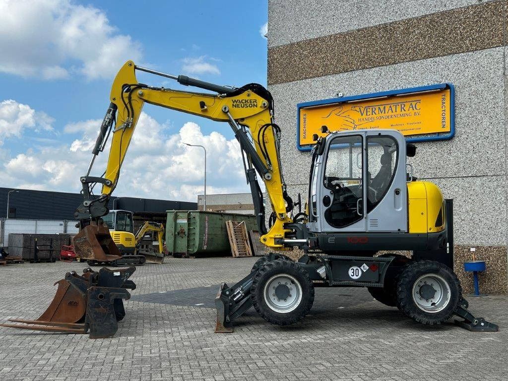 Wacker Neuson EW100 – 1376 hours – 2019!! - Wheel excavator: picture 1 Wacker Neuson EW100 – 1376 hours – 2019!! - Wheel excavator: picture 1