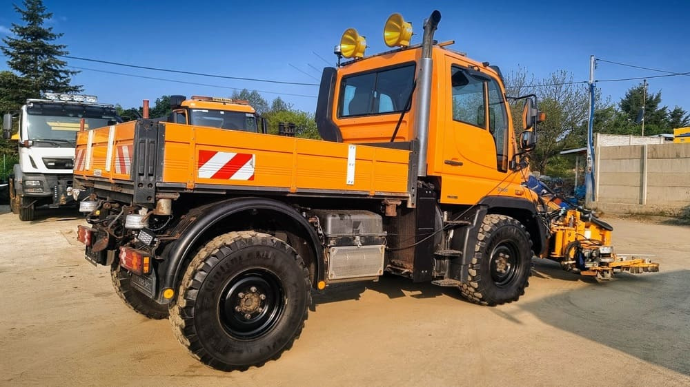 MERCEDES-BENZ Unimog U300 - Municipal/ Special vehicle: picture 3 MERCEDES-BENZ Unimog U300 - Municipal/ Special vehicle: picture 3
