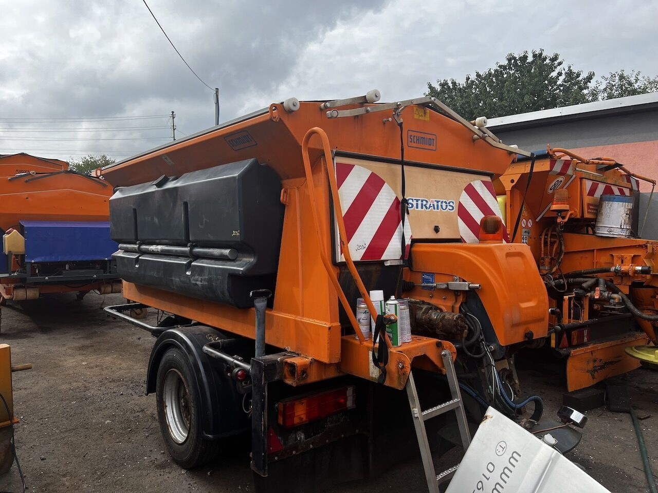 Schmidt Przyczepka 3,5m3 - Sand/ Salt spreader: picture 3 Schmidt Przyczepka 3,5m3 - Sand/ Salt spreader: picture 3