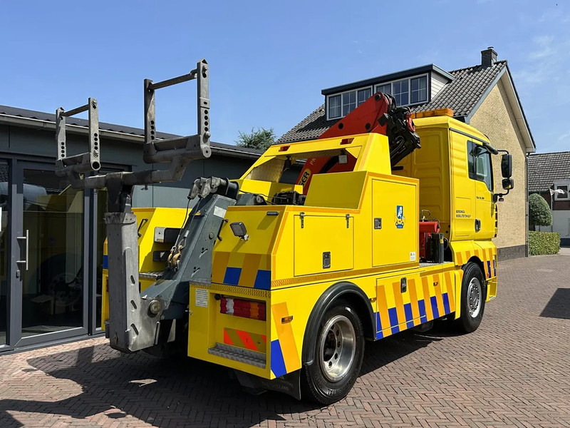 MAN TGA 18.360 Takelwagen Palfinger Kraan Falkom Brill - Tow truck: picture 2 MAN TGA 18.360 Takelwagen Palfinger Kraan Falkom Brill - Tow truck: picture 2