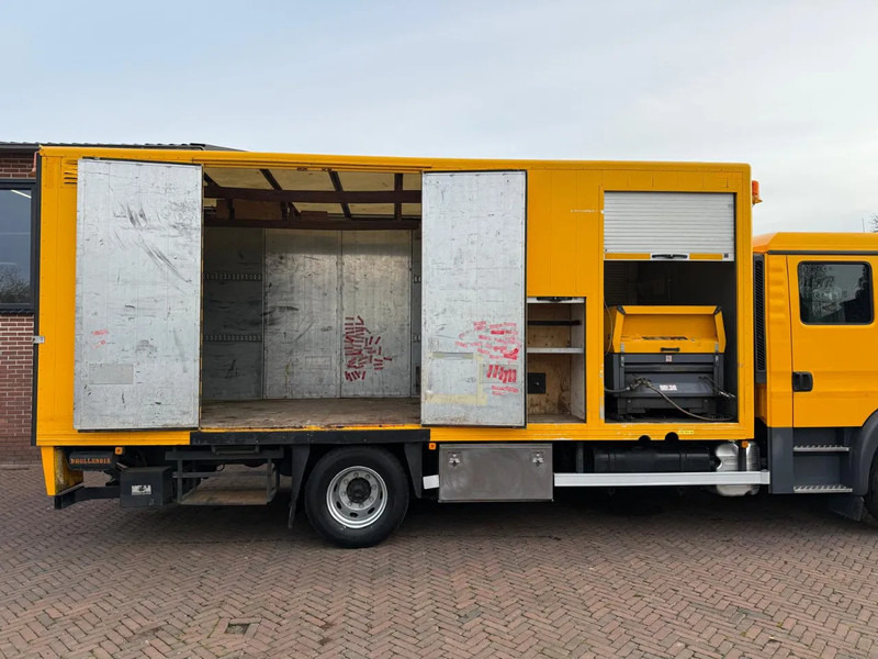 MAN TGM 15.250 Euro 6 CrewCab Agregaat Brandstoftank Watertank - Box truck: picture 3 MAN TGM 15.250 Euro 6 CrewCab Agregaat Brandstoftank Watertank - Box truck: picture 3