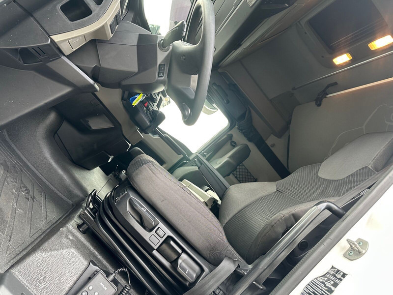 MAN TGX 18.510 4X2 LL SA Intarder Klima ACC - Tractor unit: picture 5 MAN TGX 18.510 4X2 LL SA Intarder Klima ACC - Tractor unit: picture 5