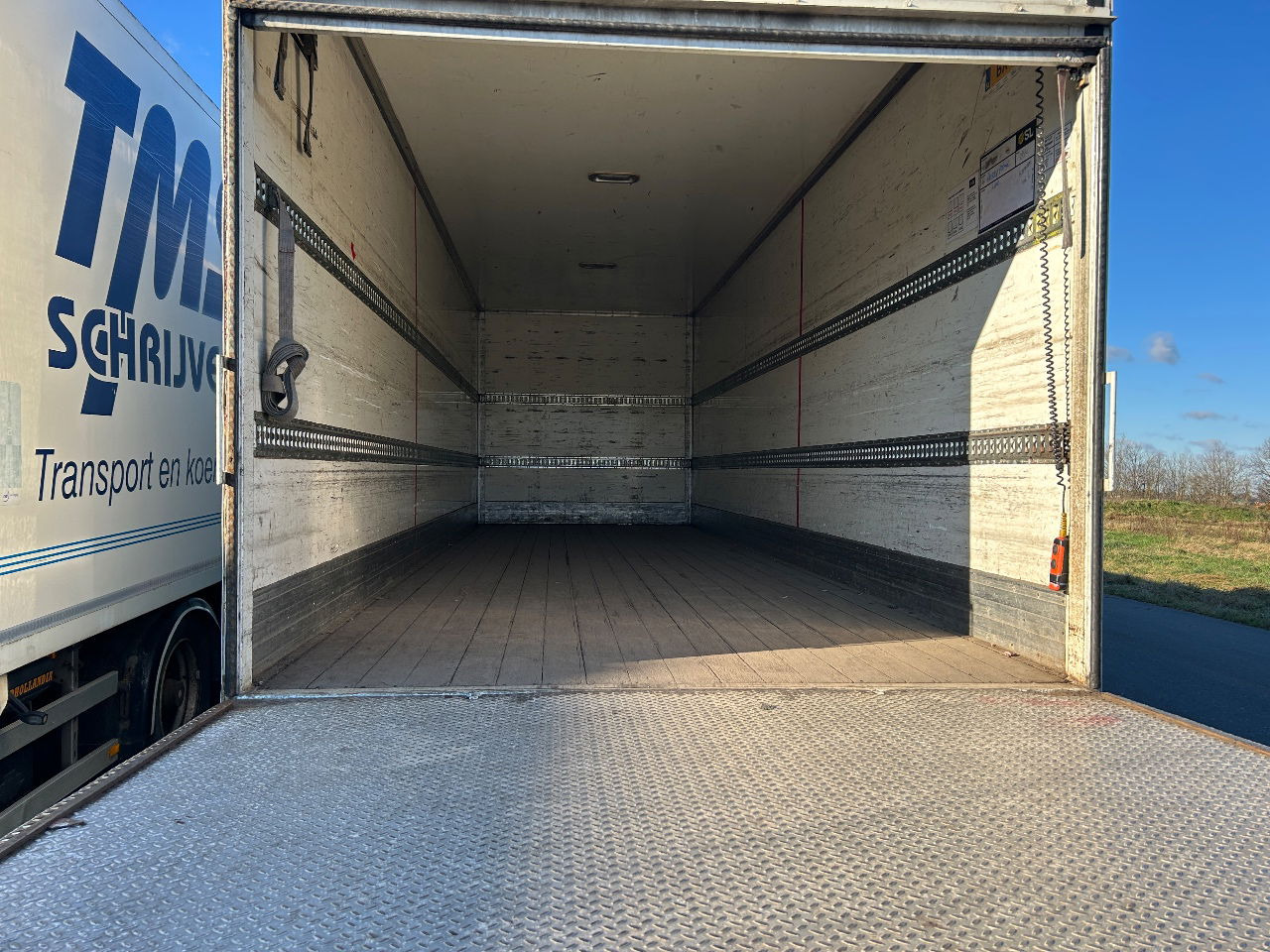 DAF LF 55 LF55-180 8.20mtr Box Turbo defect - Box truck: picture 4 DAF LF 55 LF55-180 8.20mtr Box Turbo defect - Box truck: picture 4