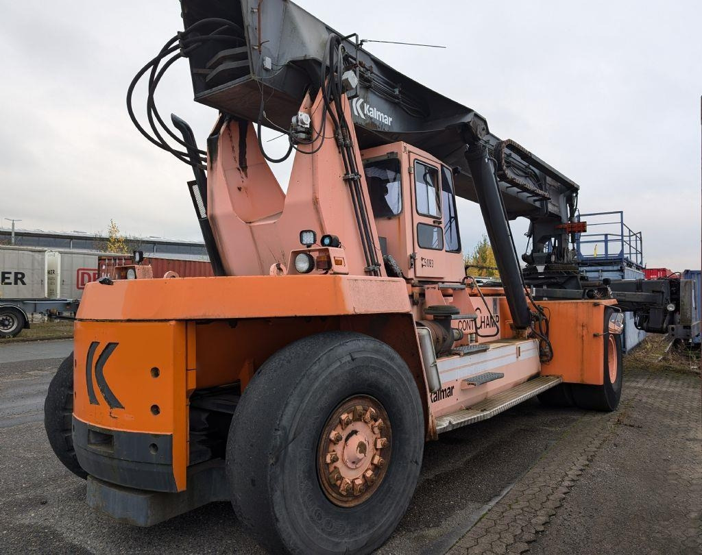 Kalmar DC4560RC4 - Reach stacker: picture 4 Kalmar DC4560RC4 - Reach stacker: picture 4