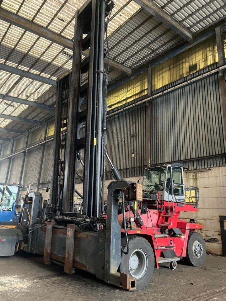 Kalmar DCF100-45E7 - Container handler: picture 2 Kalmar DCF100-45E7 - Container handler: picture 2