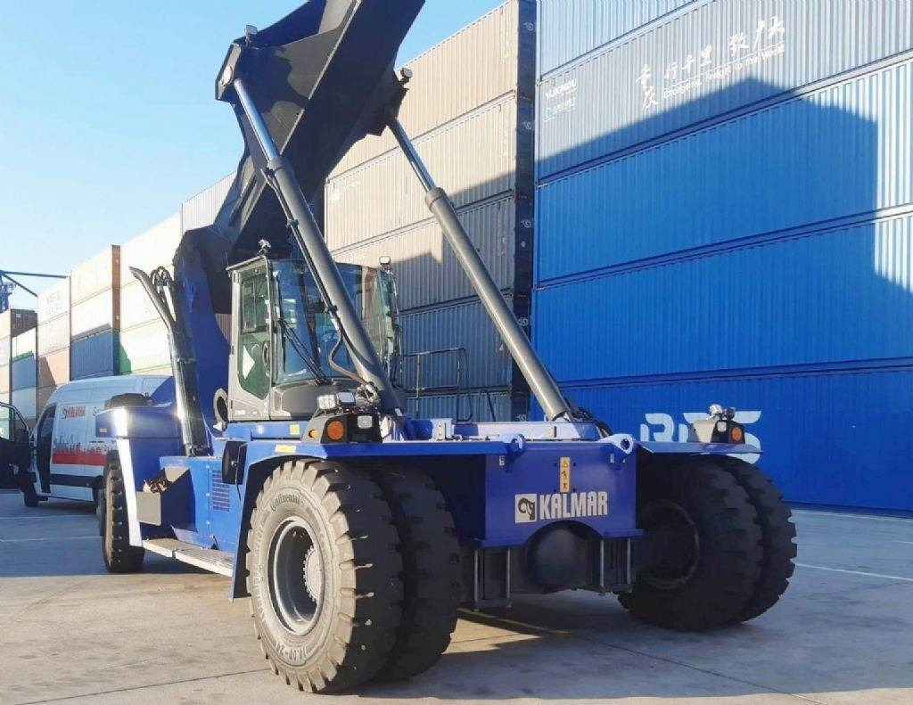 Kalmar DRG100-54S6 - Reach stacker: picture 1 Kalmar DRG100-54S6 - Reach stacker: picture 1