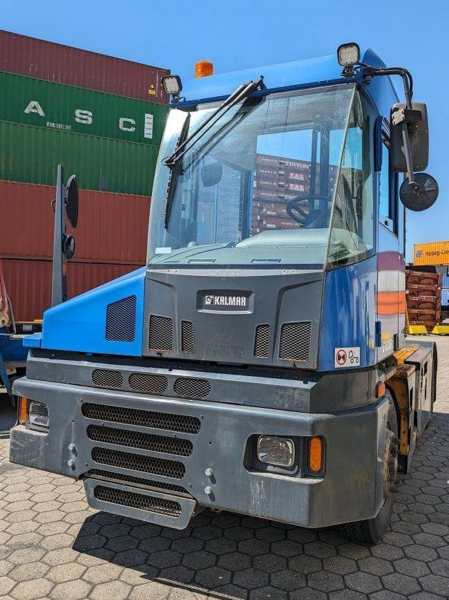 Kalmar T2 - Terminal tractor: picture 2 Kalmar T2 - Terminal tractor: picture 2