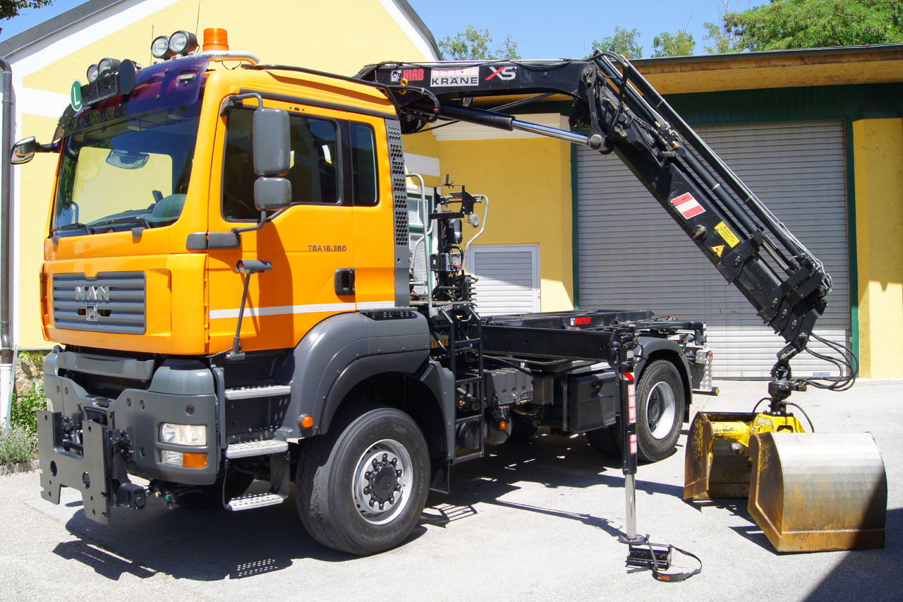 MAN TGA 18.360 BL 4x4/Euro4/TÜV/HIAB 111 korbfähig/MULTILIFT/Winterdienst - Tipper, Crane truck: picture 2 MAN TGA 18.360 BL 4x4/Euro4/TÜV/HIAB 111 korbfähig/MULTILIFT/Winterdienst - Tipper, Crane truck: picture 2