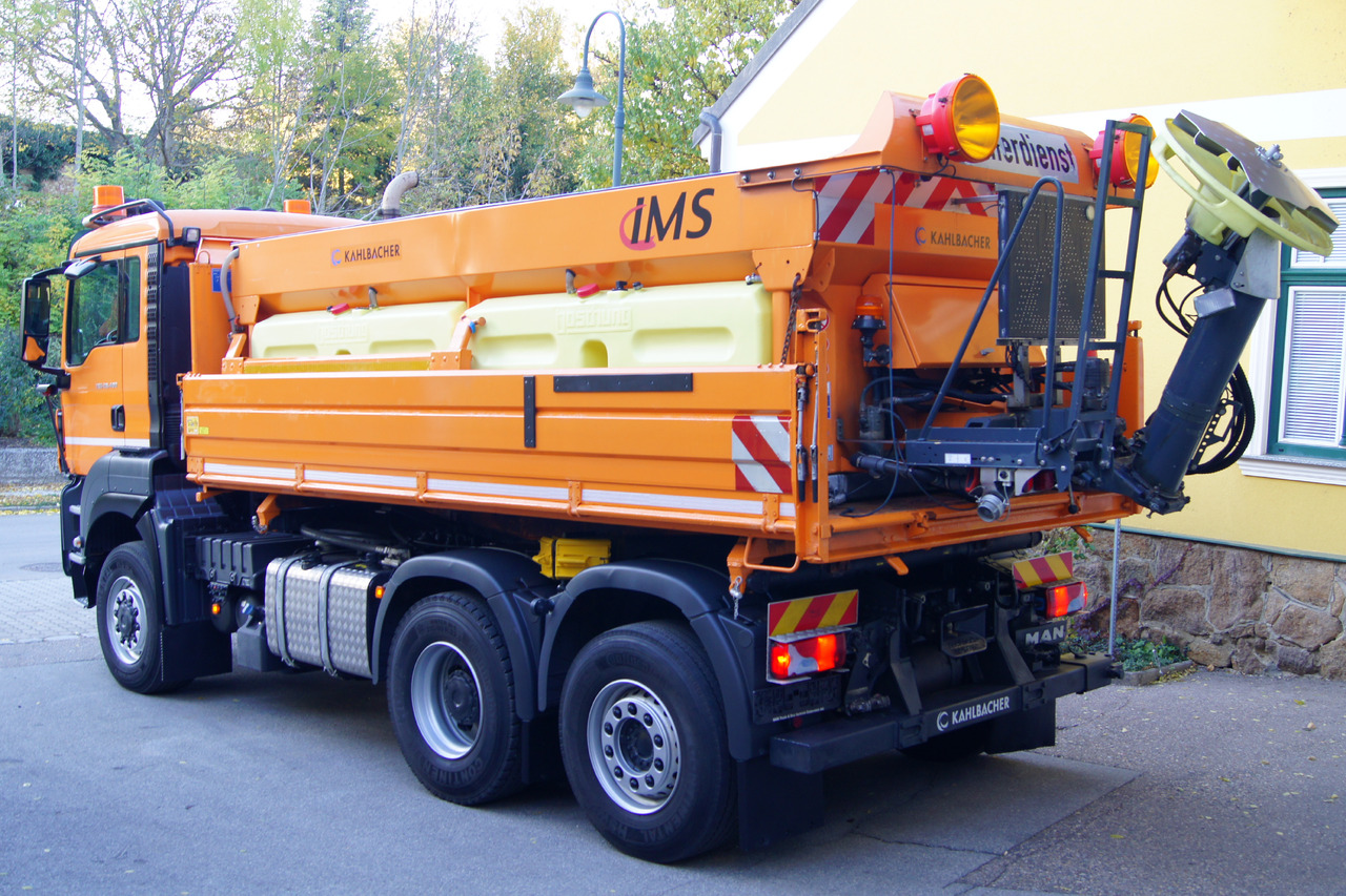 MAN TGS 28.400 6x4-4 BL /Winterdienst/Streuer/Schneepflug - Snow removal vehicle: picture 3 MAN TGS 28.400 6x4-4 BL /Winterdienst/Streuer/Schneepflug - Snow removal vehicle: picture 3