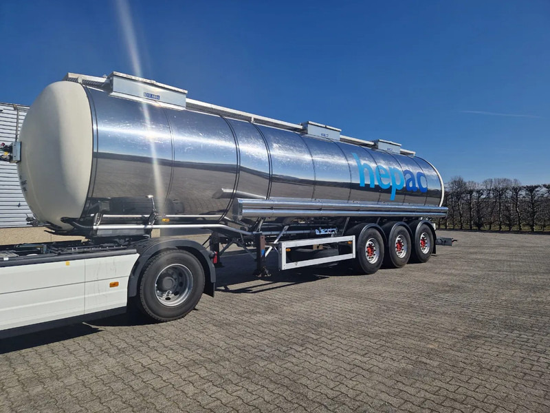 Feldbinder 38000 liter 3 kamer tankoplegger met CIP Leiding en tank verwarming - Tanker semi-trailer: picture 1 Feldbinder 38000 liter 3 kamer tankoplegger met CIP Leiding en tank verwarming - Tanker semi-trailer: picture 1