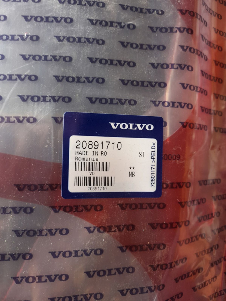 VOLVO LENS 20891710 - Lights/ Lighting for Truck: picture 4 VOLVO LENS 20891710 - Lights/ Lighting for Truck: picture 4