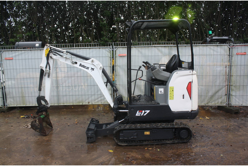 Bobcat E17 - Mini excavator: picture 2 Bobcat E17 - Mini excavator: picture 2