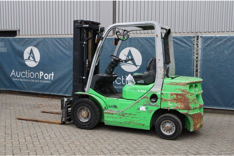 Cesab M325D - Diesel forklift: picture 3 Cesab M325D - Diesel forklift: picture 3