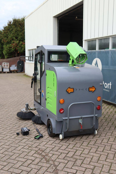 D19 - Road sweeper: picture 4 D19 - Road sweeper: picture 4