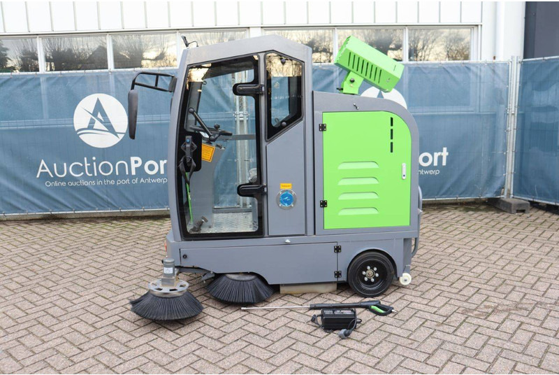 D19 - Road sweeper: picture 2 D19 - Road sweeper: picture 2