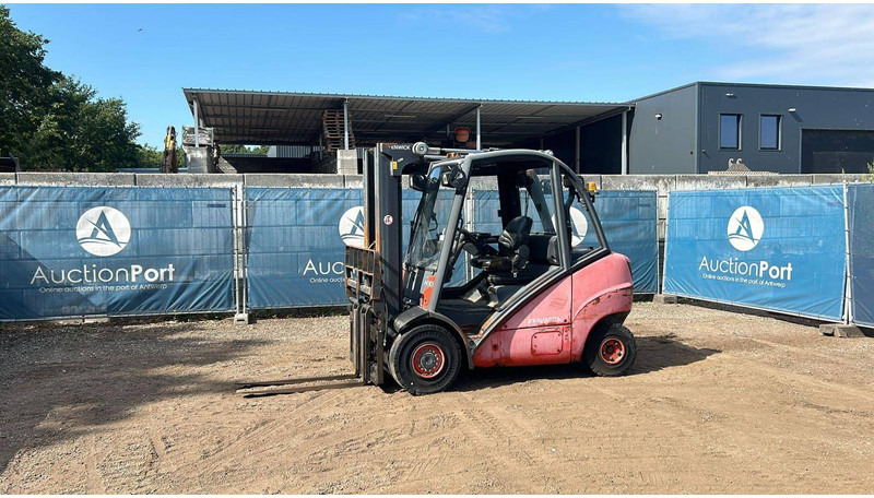Fenwick H30D - Diesel forklift: picture 1 Fenwick H30D - Diesel forklift: picture 1