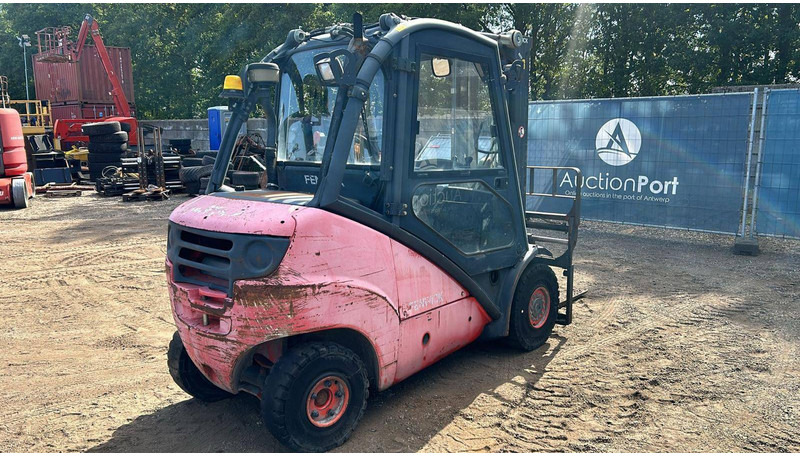 Fenwick H30D - Diesel forklift: picture 4 Fenwick H30D - Diesel forklift: picture 4