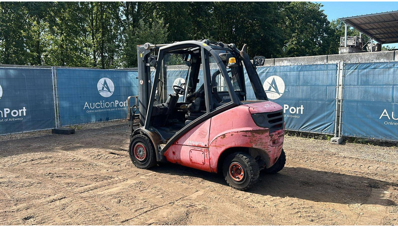 Fenwick H30D - Diesel forklift: picture 3 Fenwick H30D - Diesel forklift: picture 3
